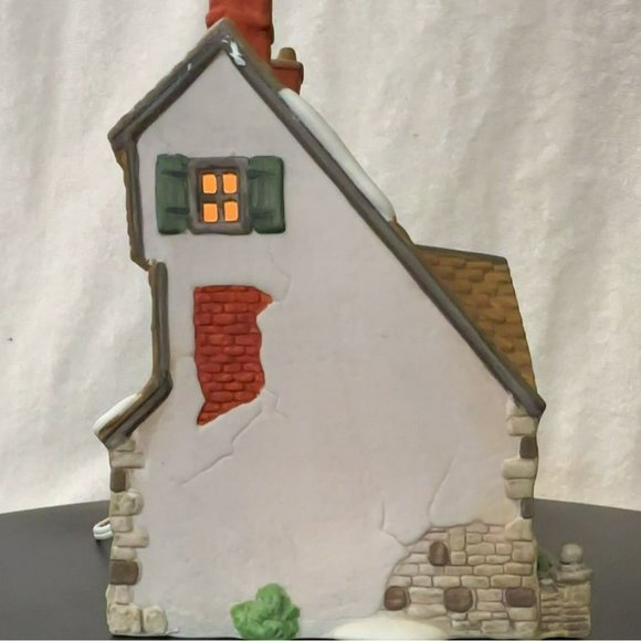 Dept 56 Wackford Squeers Boarding School Dickens Village Lighted Building - 1988 - Picture 7 of 11
